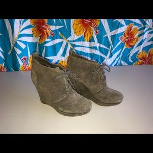 Jessica Simpson suede ankle bootie heels